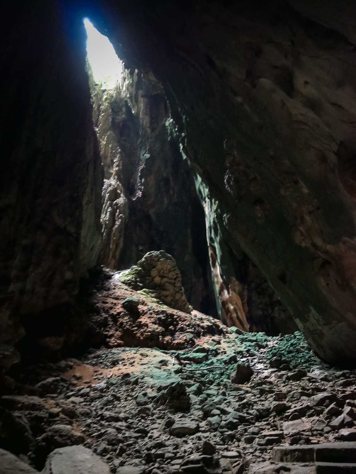 Dark Cave tour