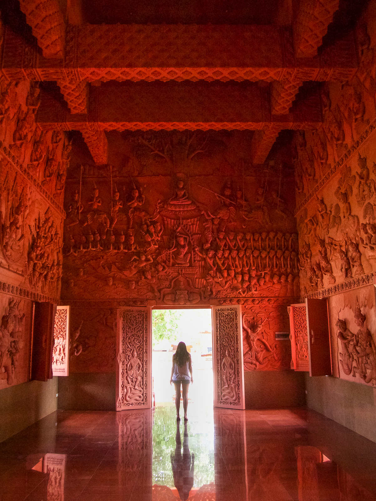 Inside Wat Ratchathammaram